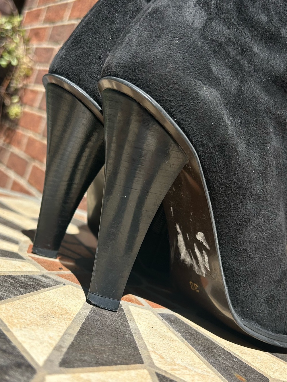 Suede leopard print fur heeled boots - Picture 14 of 16